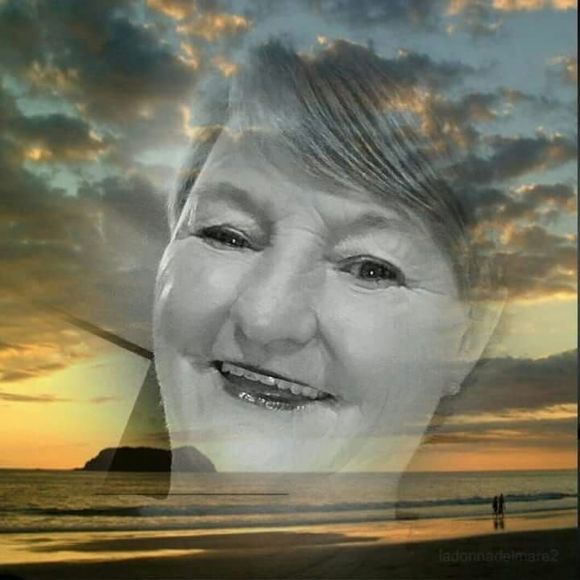 Meet your Posher, Jenna - Picture 1 of 1